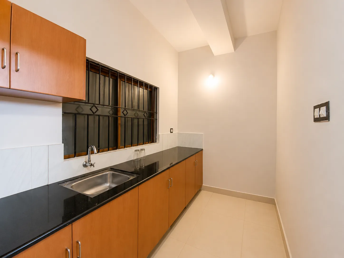 Standard Single Room - Interior View #1