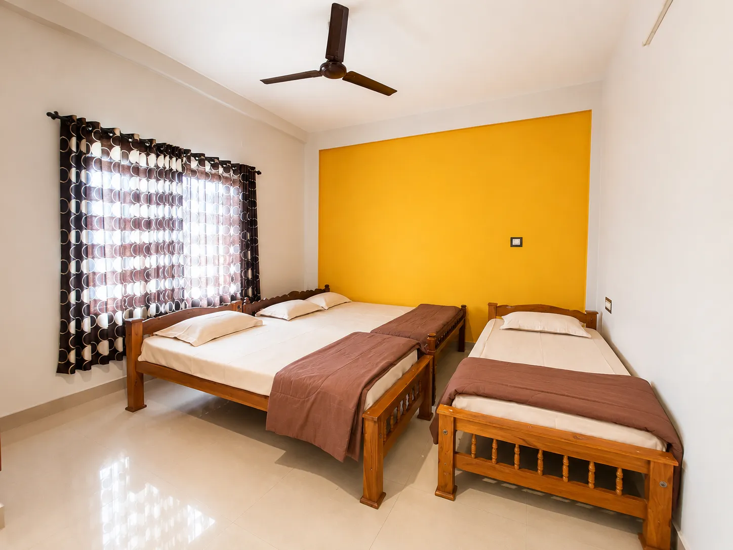 Double 8 Bed Room - Interior View #5